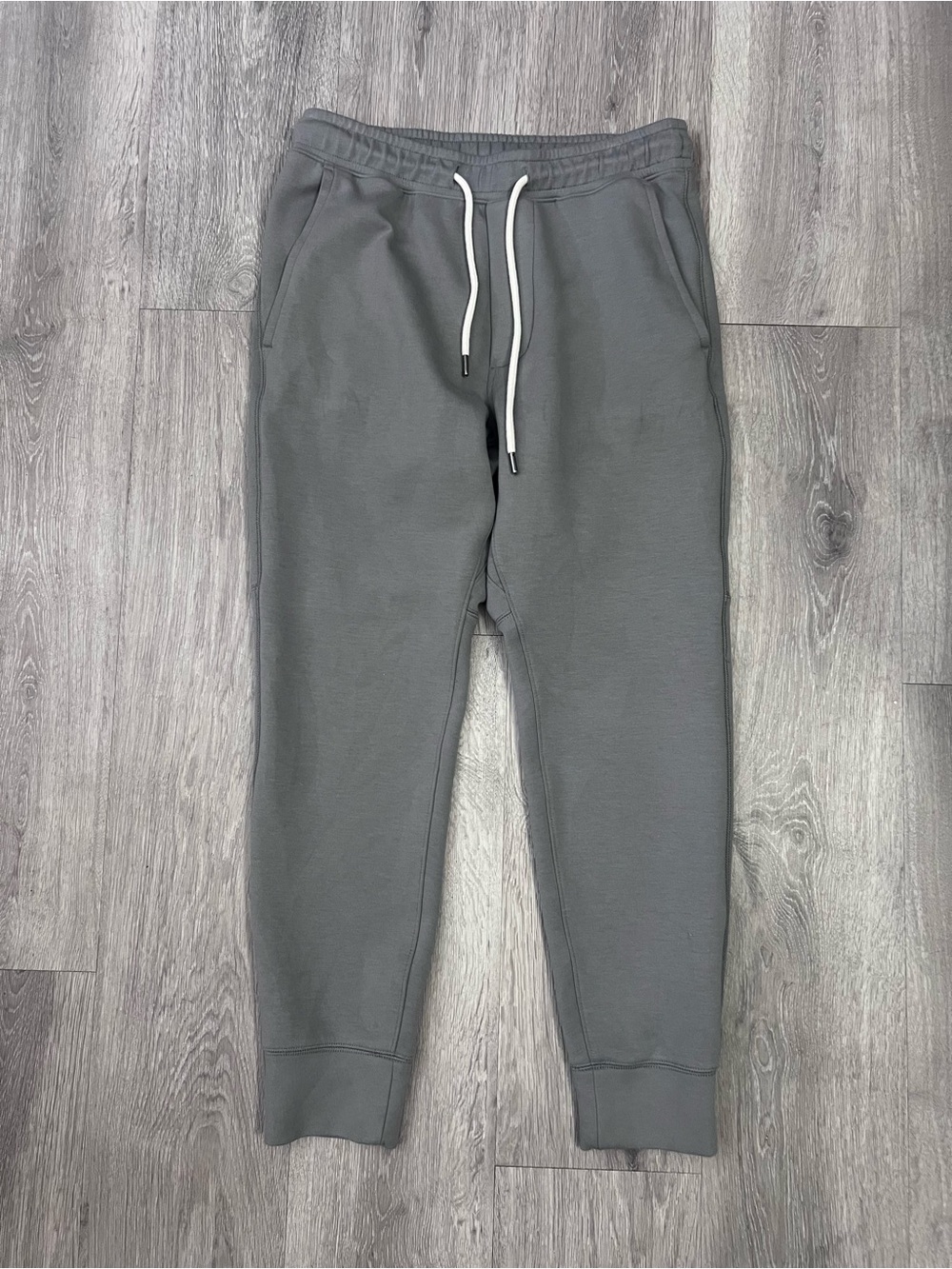 American Eagle Outfitters Gray Jogger Sweatpants with White Drawstring